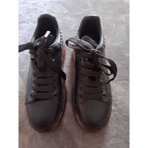 Alexander McQueen  Oversized Sneaker Women Sz  38-7.5 Clear Sole Spike Studs
